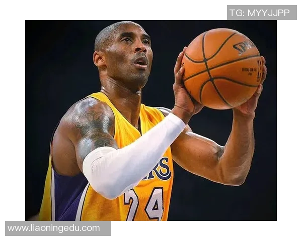 湖人传奇：科比60分告别战创纪录，詹姆斯37岁与库里40分续写NBA老将得分传奇